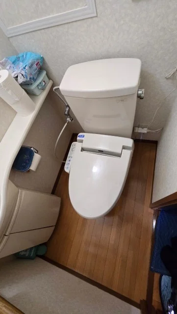 トイレの交換工事 大阪市阿倍野区の画像